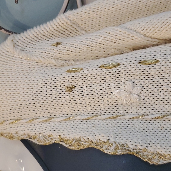 Vintage Jacqueline Ferrar Holiday Sweater - Picture 10 of 13